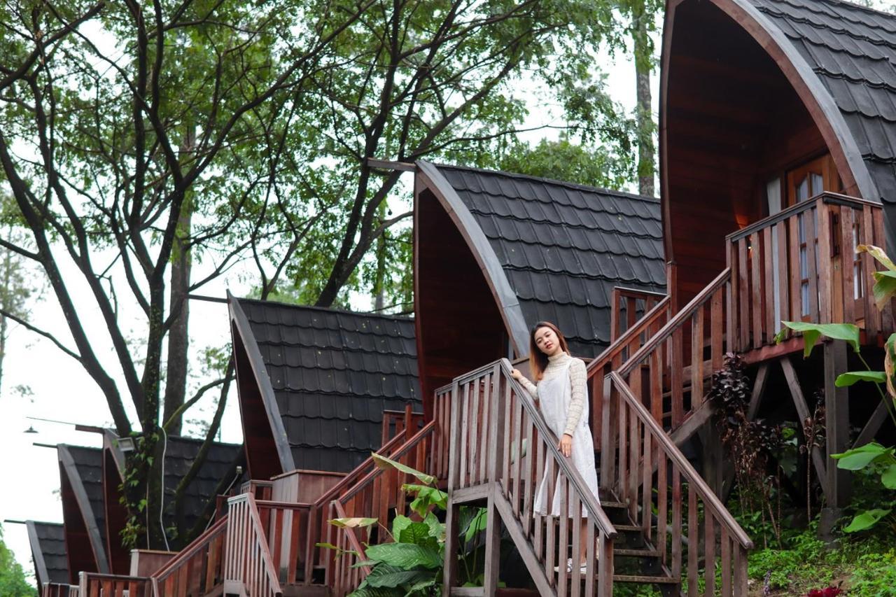 Welirang Forest Pacet Villa Mojokerto Buitenkant foto