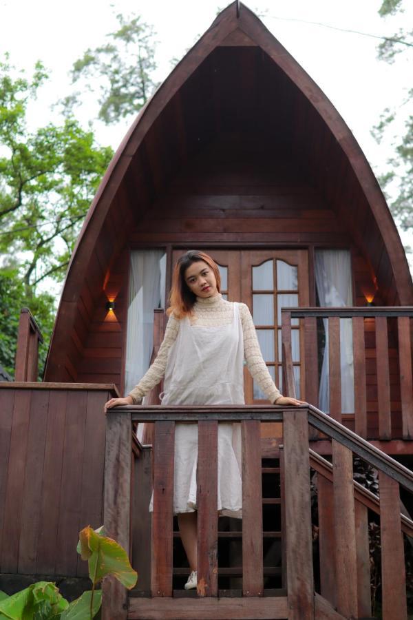 Welirang Forest Pacet Villa Mojokerto Buitenkant foto