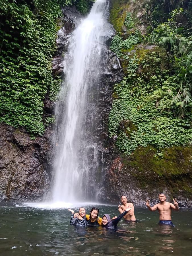 Welirang Forest Pacet Villa Mojokerto Buitenkant foto